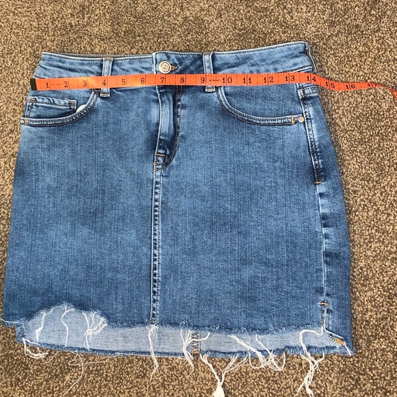 Zara Basic Denim Jean Skirt - Picture 5 of 8